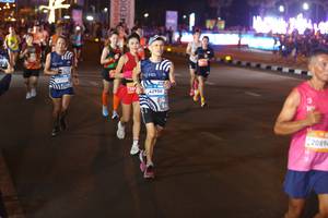 BIB: 42950, 20894
                            <button type="button" onclick="openModal(23243787)" class="btn btn-primary btn-sm float-right btn-popup" data-toggle="modal" data-target=".modal-high-quality">
                        <i class="fas fa-shopping-cart"></i> Add to Cart
                    </button>
                                            <button type="button" onclick="isThisMe(23243787, true)" class="btn btn-success btn-sm float-right btn-popup btn-isme hidden" data-toggle="tooltip" data-placement="bottom" title="นี่คือรูปของคุณใช่ไหม คลิกที่นี่เพื่อเอาเข้าอัลบั้ม">
                        <i class="fas fa-plus"></i> Add to album
                    </button>
                    <button type="button" onclick="isThisMe(23243787, false)" class="btn btn-warning btn-sm float-right btn-popup btn-isnotme hidden">
                        <i class="fas fa-ban"></i> Remove from album
                    </button>